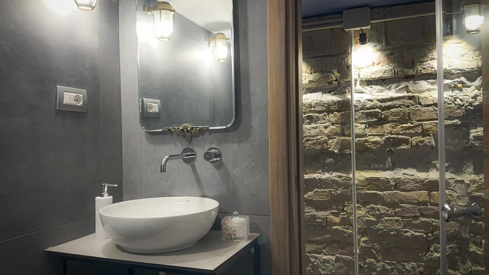 The Address Loft - Passion Apartment Budapest